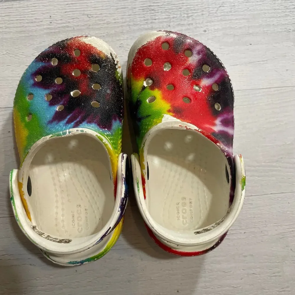 CROCS kids rainbow